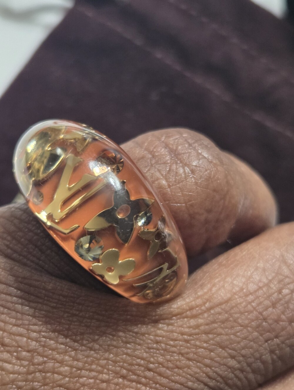LOUIS VUITTON RESIN RING - Picture 5 of 11